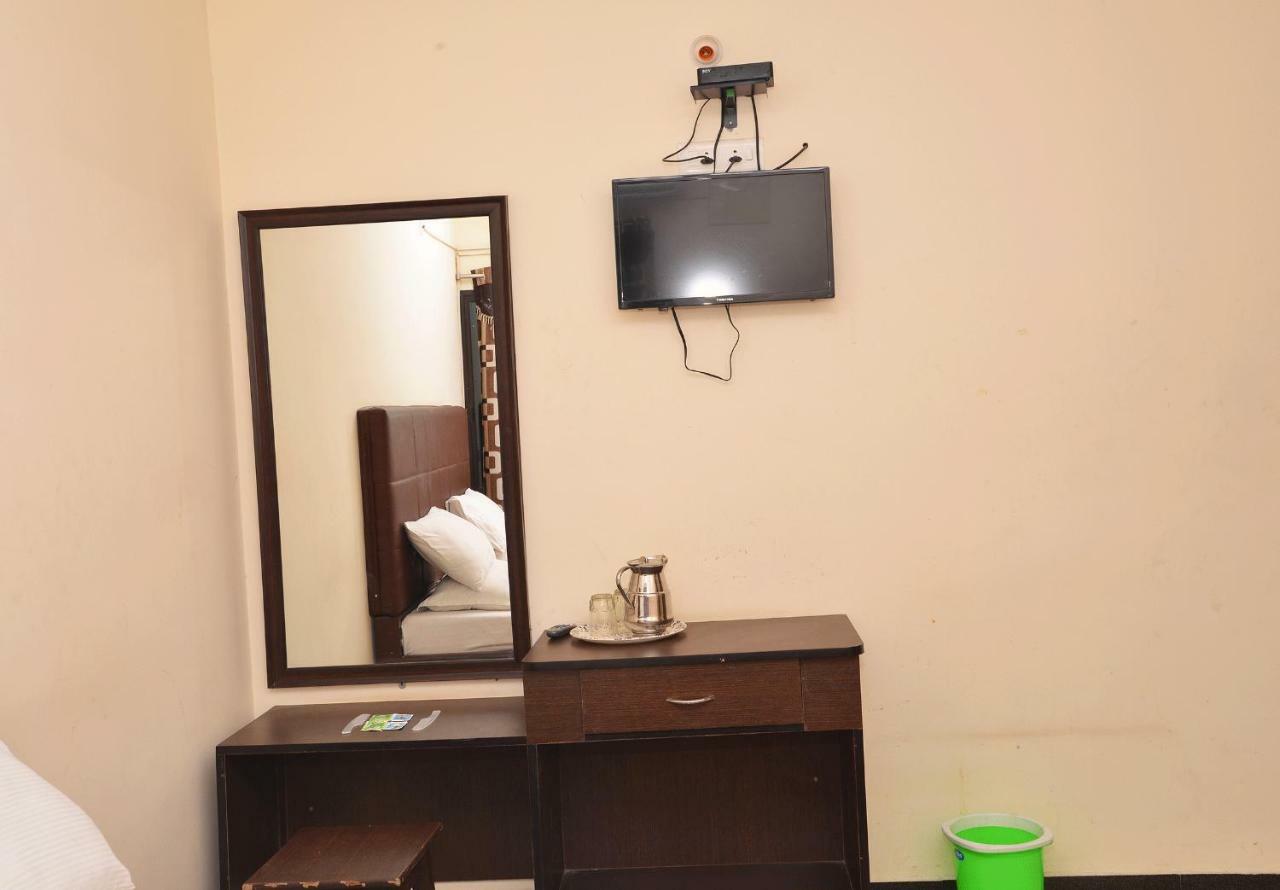 Krish Residency Hotell Madurai Exteriör bild